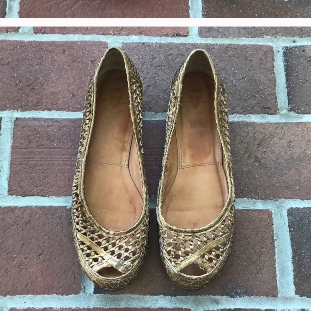 Frye distressed gold flats